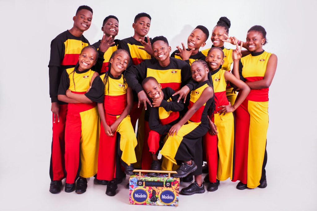 kids dance group.